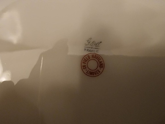 CH Field Haviland Oval Covered Vegetable - Picture 2 of 6